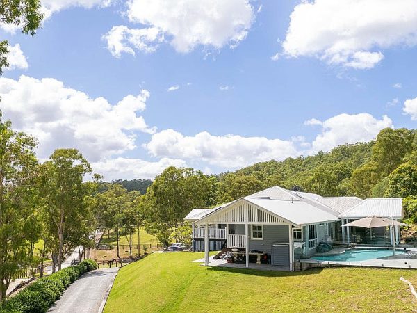 76 Holyrood Road, MAUDSLAND, QLD, 4210